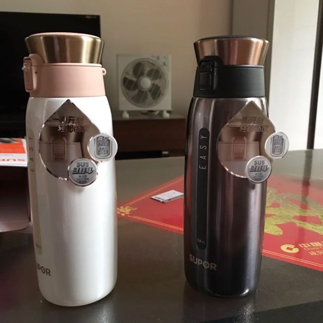 苏泊尔(supor)星空保温杯.一键开合 kc45bh1( 星空 ) 黑色