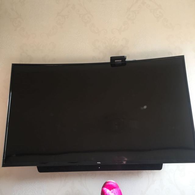 tcll48p1scf48英寸同步院线海量影视资源十核智能曲面电视