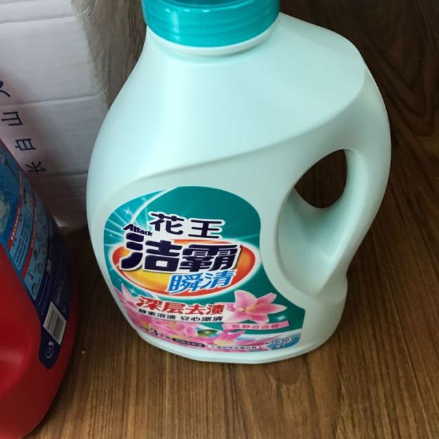 洁霸attack瞬清无磷洗衣液恬静百合香3kg瓶花王出品