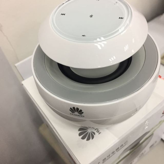 华为小天鹅蓝牙免提音响am08白色