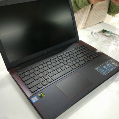 6英寸游戏本(i5-6300 1t gtx950m 2gb) 固态硬盘怎么样_【套餐】华硕