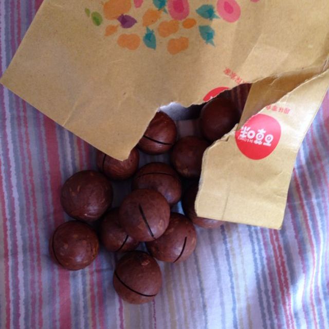 坚果炒货 夏威夷果奶油味200g袋装(休闲零食)商品评价 > 哈哈,东西收