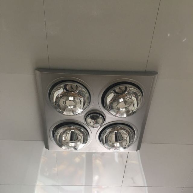 澳柯玛aucma嵌入式吊顶浴霸ns11c7灯暖换气照明多功能浴霸