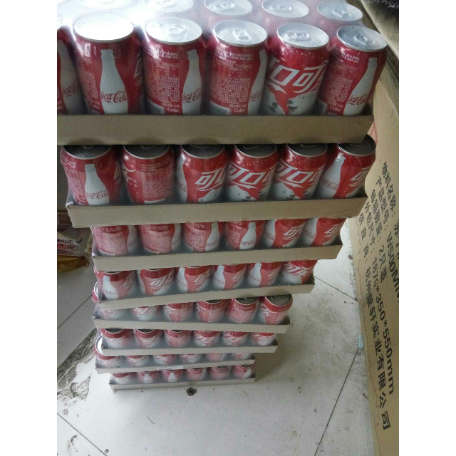 可口可乐(cocacola)汽水 330ml*24听装 箱装饮料(新老包装随机发货)