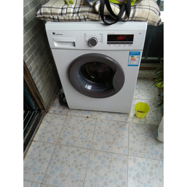 小天鹅 (littleswan)tg70-easy60wx 7公斤滚筒洗衣机 智能操控 家用