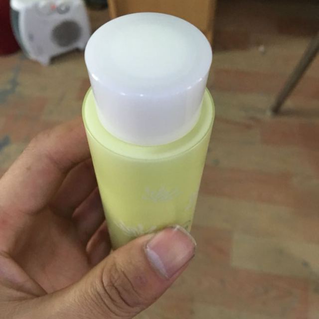 相宜本草金缕梅控油细肤乳液120g