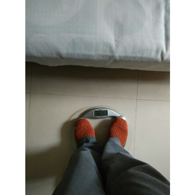 大方圆形 大方圆形香山电子秤eb9005l 体重秤 电子称 家用人体秤健康