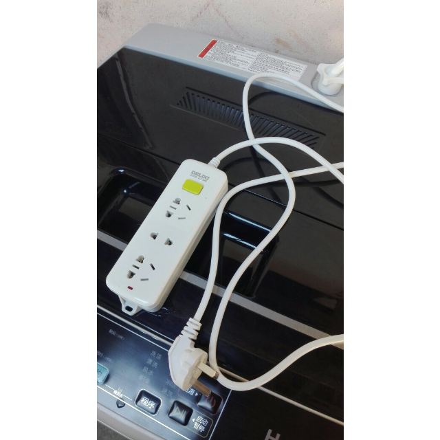 德力西接线板新品电源插座多用拖线板电插板功能线板总控开关插排3位