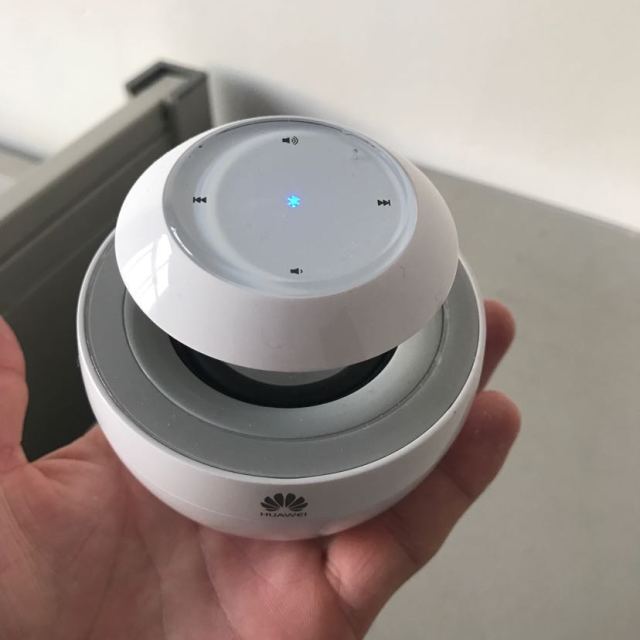 华为huawei小天鹅蓝牙音箱am08原装无线蓝牙40迷你便携音响低音炮18w
