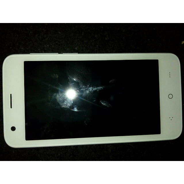 > 乐丰(lephone)t2v 移动4g 双卡双待智能手机 (白色)商品评价 > 东西