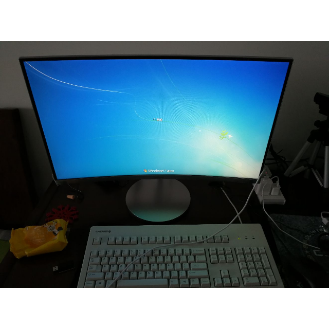 > 三星(samsung)c27f591fdc 27英寸1800r震撼曲率微边框曲面显示器