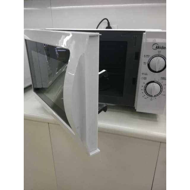 美的(midea) 微波炉 m1-211a 21l白色 机械版 转盘加热 经典实用 定时