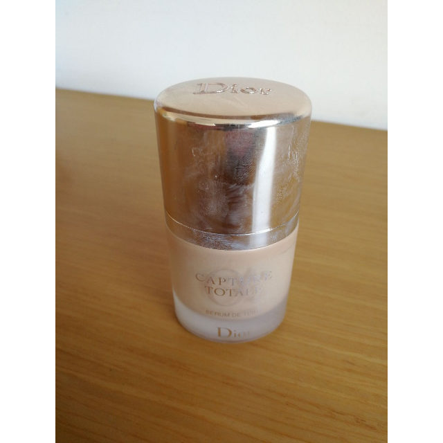 dior 迪奥修复焕 活肤驻颜 粉底液spf25 30ml010 象牙色