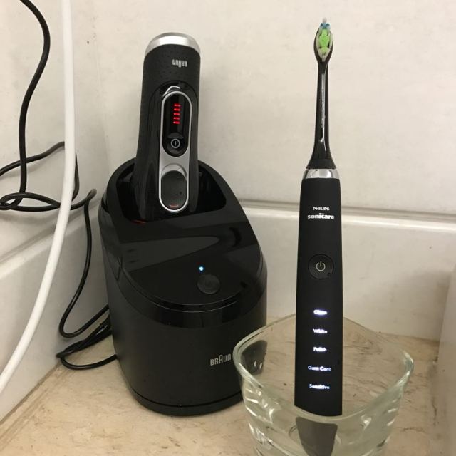 博朗(braun) 5090cc四驱往复式电动剃须刀 德国制造【保税仓发货】