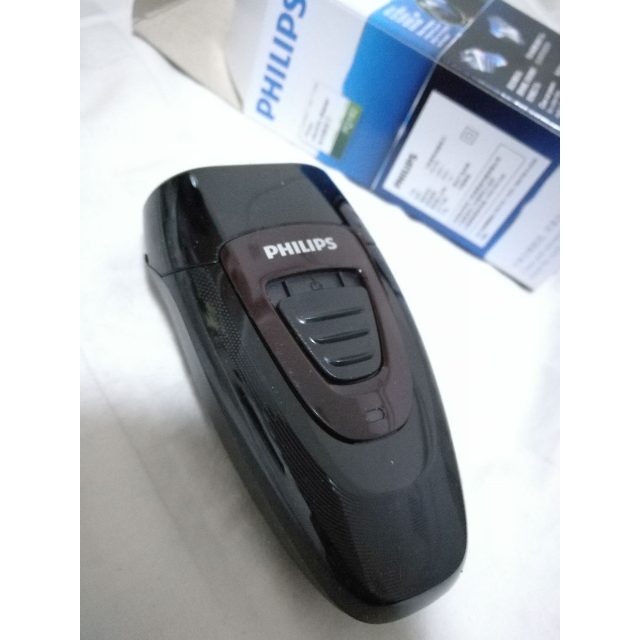 飞利浦(philips)电动剃须刀刮胡刀pq182 旋转浮动双刀头充电式刀头
