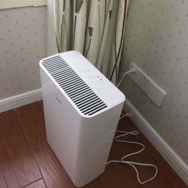 midea美的空气净化器 kj200g-d41 家用 去除甲醛 医疗级滤网 除pm2.