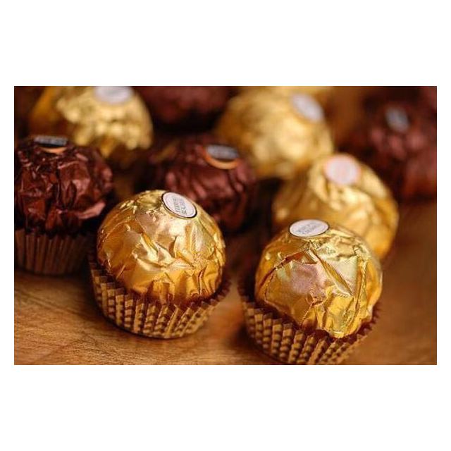 费列罗巧克力18粒巧克力礼盒装圣诞新年生日告白礼物款休闲零食