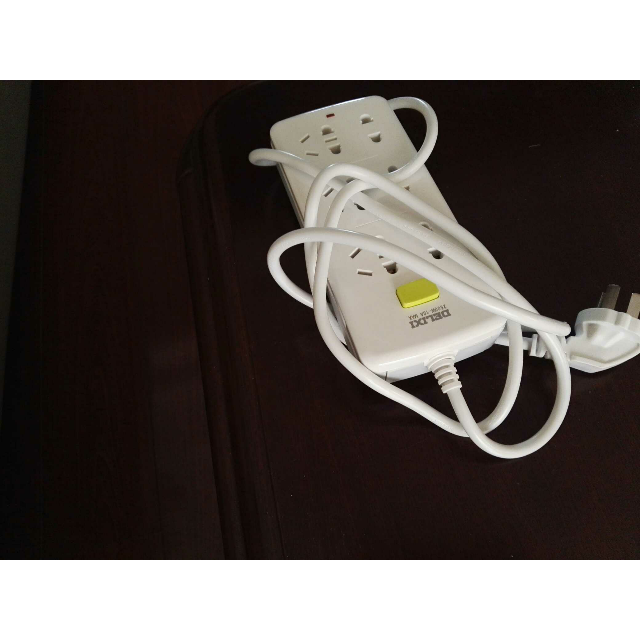 德力西接线板 新品电源插座多用拖线板电插板功能线带开关排插6位1.