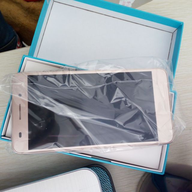 > 荣耀畅玩5a移动增强(cam-tl00)(2gb ram 16gb rom)金商品评价 >