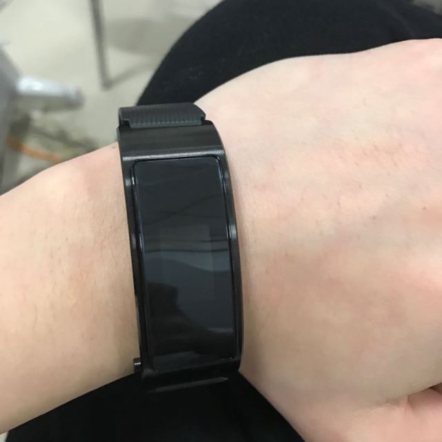 华为手环b5手环商务版黑色蓝牙耳机运动手环心率监测睡眠监测触控彩屏