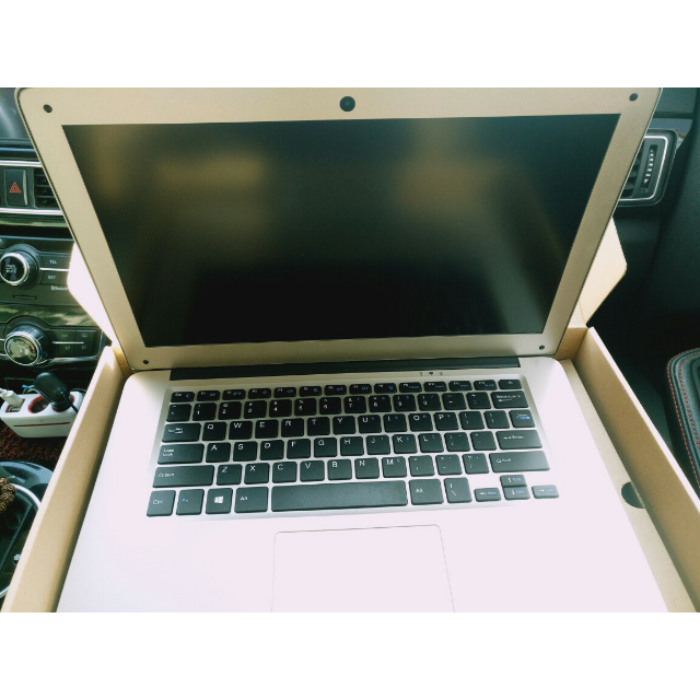 中柏(jumper)ezbook i7 14英寸商务轻薄笔记本电脑(i7-4500u/4g/128g