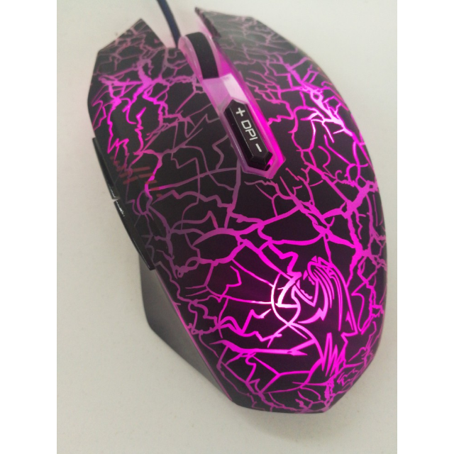 > 达尔优(dare-u) 牧马人游戏鼠标 黑色裂纹版商品评价 > 好用,很灵敏