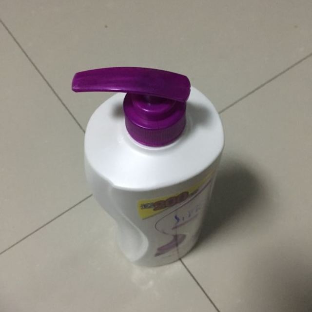 蚕丝加量 800ml 200ml舒蕾蚕丝洗发露加量装800ml 200ml洗发水物流快