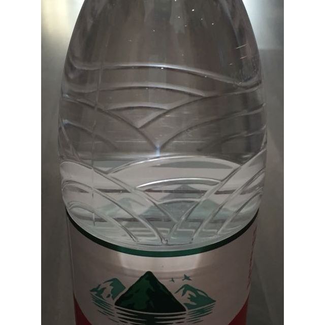 农夫山泉饮用天然水550ml普通装1*24瓶整箱