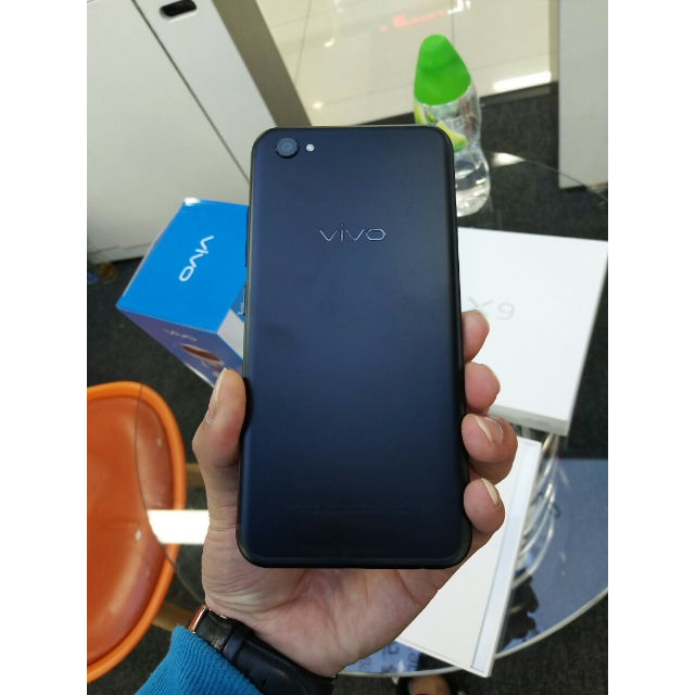 vivoy66全网通图片