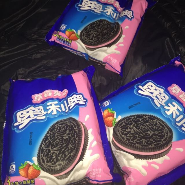 【苏宁易购超市】奥利奥夹心饼干(草莓味)390g/袋