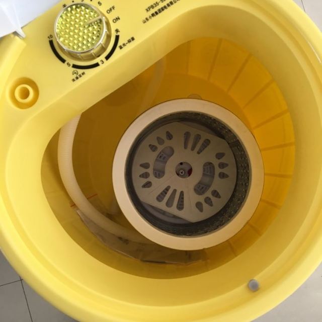 小鸭3.5公斤半自动单筒迷你小洗衣机 蓝光杀菌 不锈钢沥水篮xpb35-599