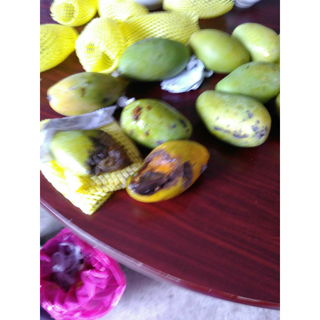 > 新鲜青皮芒果香甜玉芒果4斤 包邮【中华特色馆】商品评价 > 8斤芒果