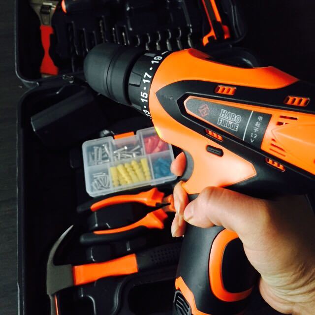 > 福瑞德电动螺丝刀充电式电起子12v手电钻锂电家用手枪钻工具套装