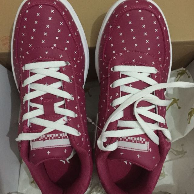 乔丹女休闲鞋 春季韩版百搭鞋om4630588 红桜/白色 39码