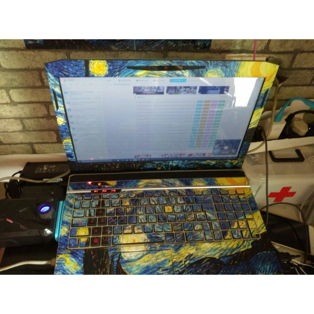 炫龙银魂t1 pro i7四核/gtx965m4g独显/背光键盘/15.