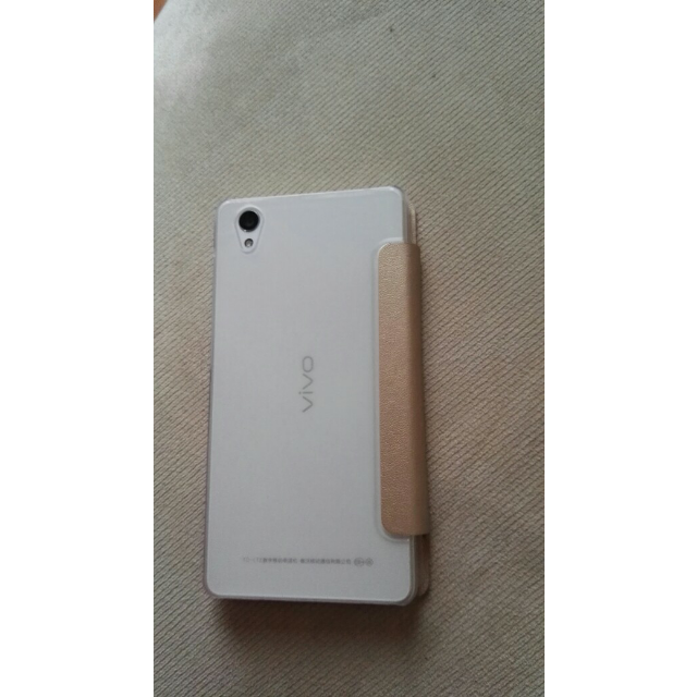 > vivo手机y51a高配版(流光白)商品评价 > 手机很漂亮,嗯,孩子.