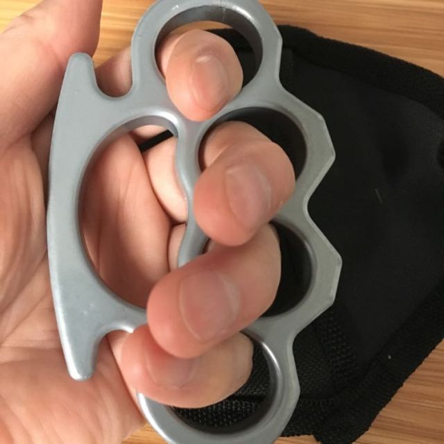 天窗4指铁拳头指虎 拳扣 指虎 拳刺 破窗锤 户外防身救援工具