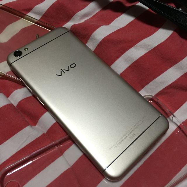 vivo y67高配版 4gb 64gb内存 全网通4g双卡双待手机 金色