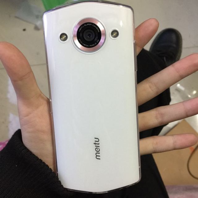 > 美图m6s 4gb 64gb 月光白 自拍美颜 全网通 移动联通电信4g手机商品