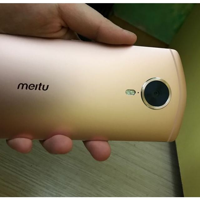 美图t8 4gb 128gb 玫瑰金 自拍美颜 全网通 移动联通电信4g手机