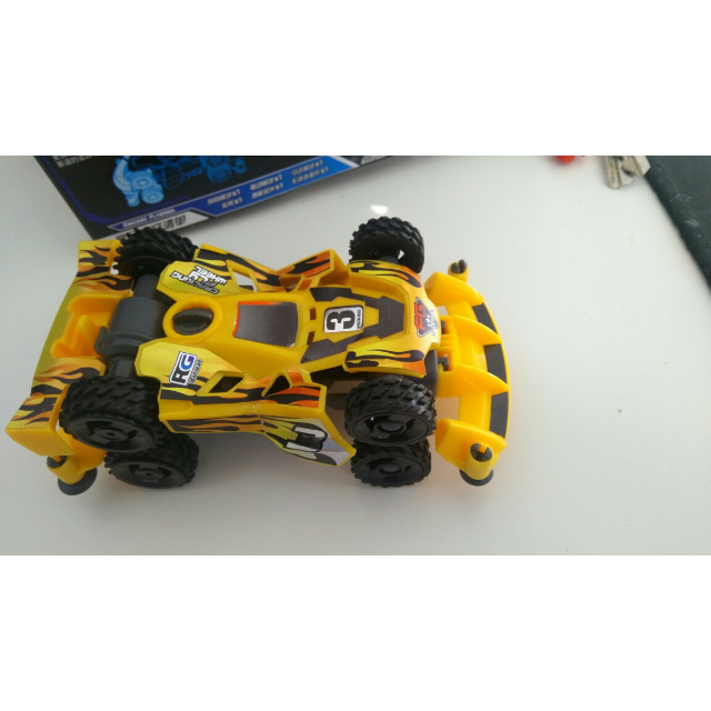 奥迪双钻auldey零速争霸标准系列裂地飞轮比赛四驱车玩具6681