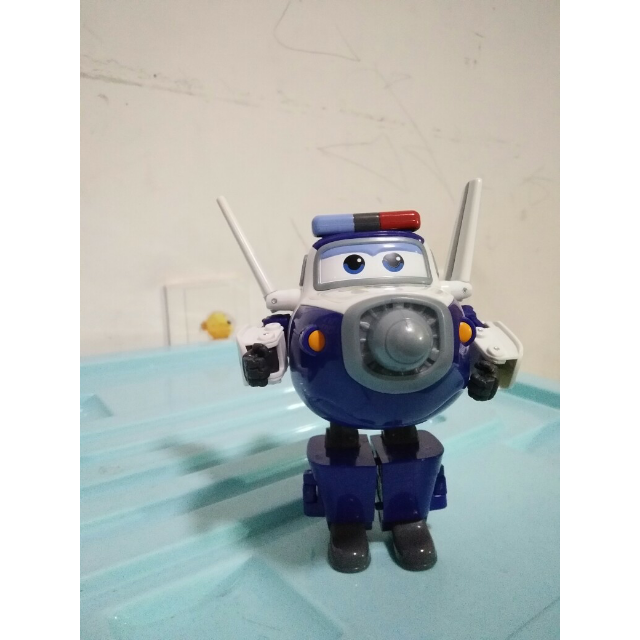 奥迪双钻auldey超级飞侠儿童玩具男孩益智变形机器人包警长710250