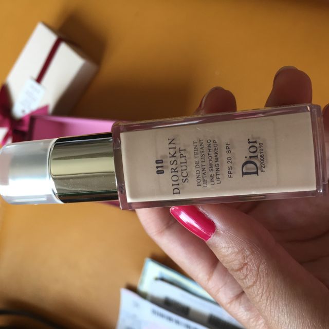 dior迪奥凝脂恒久粉底液20ml 012#粉嫩色 轻薄遮瑕 隔离防晒 自然贴肤