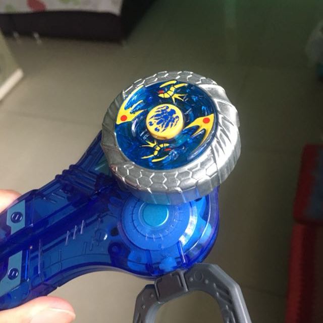 灵动创想 魔幻陀螺2代升级版儿童玩具男孩豪华对战套装 深海冰龙神vs