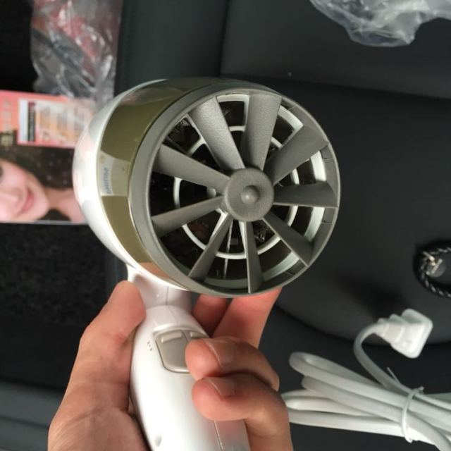 飞利浦(philips) 电吹风hp8203 经典高端大气家用大功率专业负离子冷