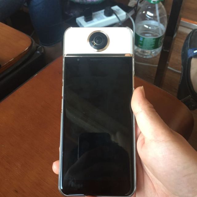 保千里打令vr手机d7332g精英版移动联通电信4g智能手机vr影像360度