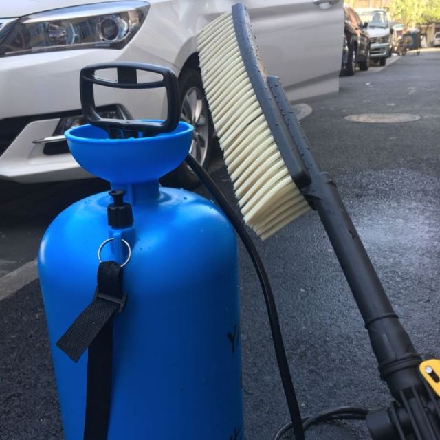 沿途洗车器高压 便携式手动16l洗车机刷车器 家用自助清洗机一体成型