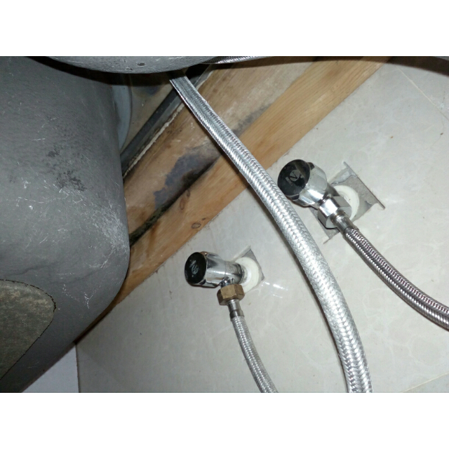 > 君泉(junquan) 卫浴 厨房 水龙头 进水管 冷热水龙头进水管 单根