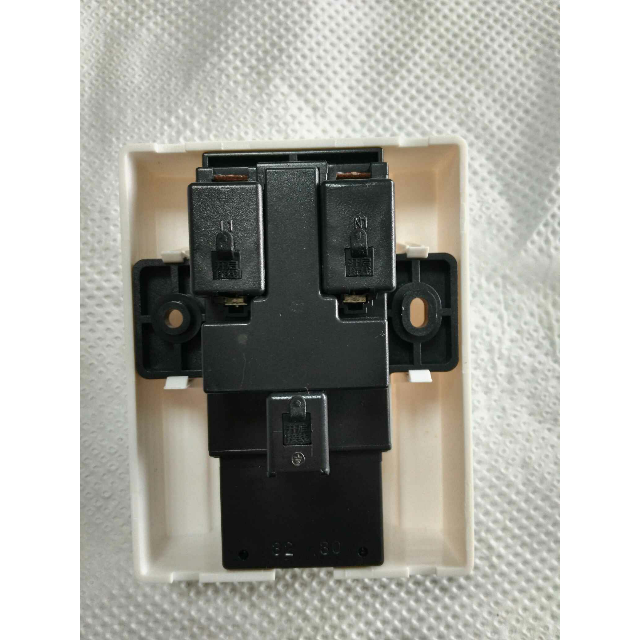 南岛漏电保护器开关家用32a空调电热水器开关2p3p断路器nekl3b32