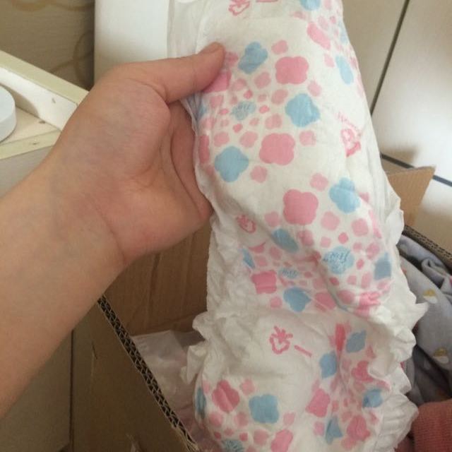 > 一朵特惠纸尿片xl码126片 适用12kg以上 国产(湖南)商品评价 > 以前